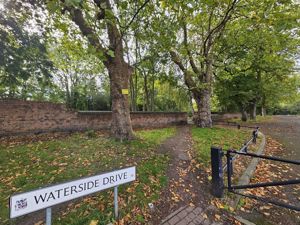 Photo 16- click for photo gallery